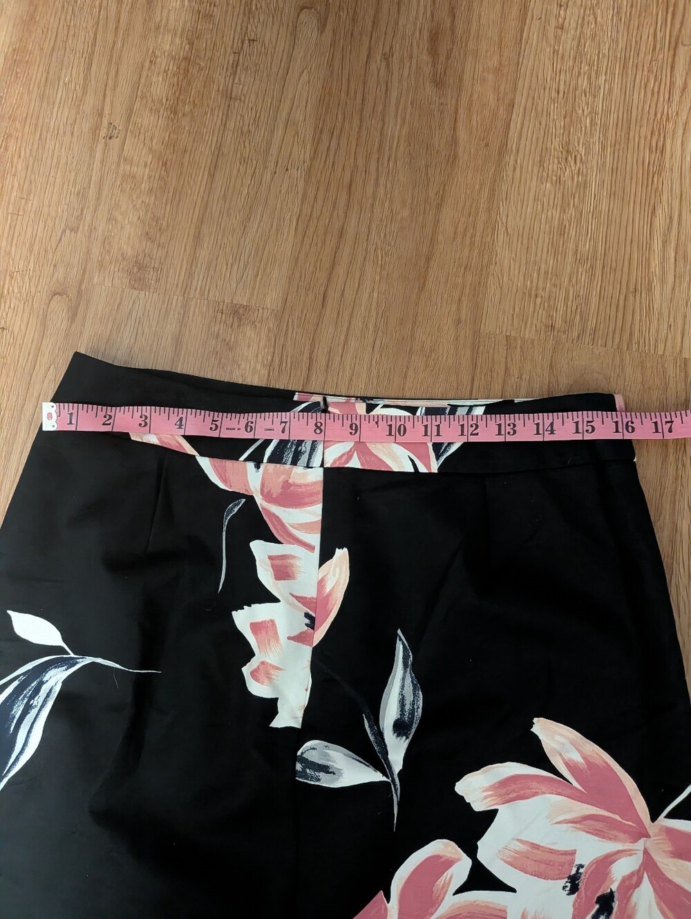 Ann Taylor Factory Black Floral Pencil Skirt Size 8 Pink White Midi Office - Picture 7 of 11